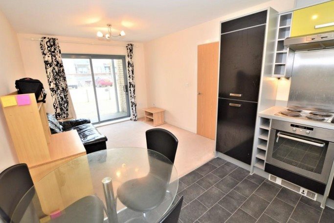 1 bed apartment to rent in Marine House, Hythe, CO2 4