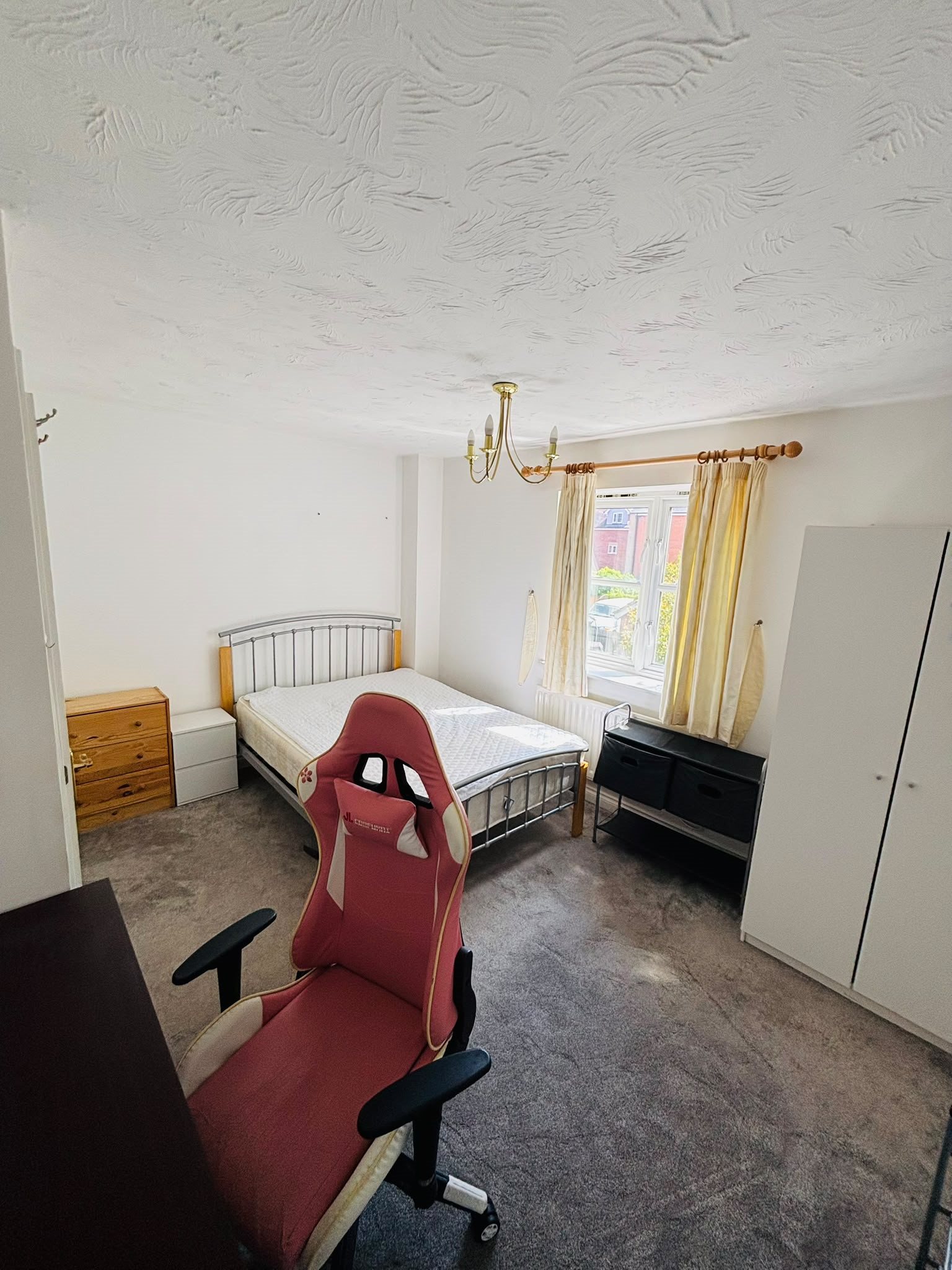 3 bed town house to rent in Hatcher Crescent, Colchester, CO2