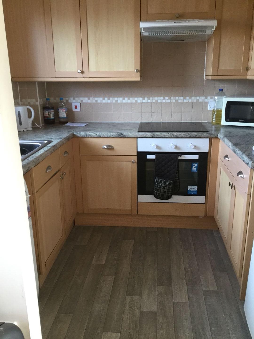 2 bed flat to rent in Meachen Road, , CO2  - Property Image 3