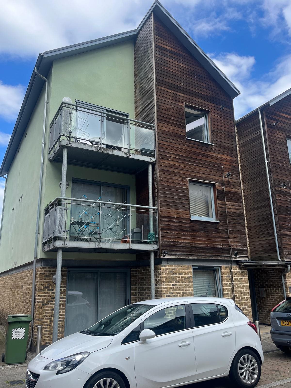 1 bed apartment to rent in Marine House, , CO2