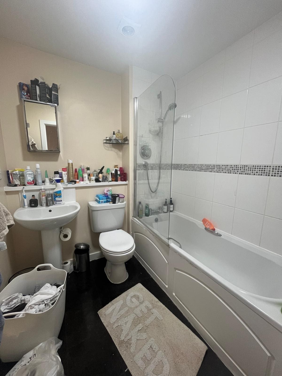 1 bed apartment to rent in Marine House, , CO2 4
