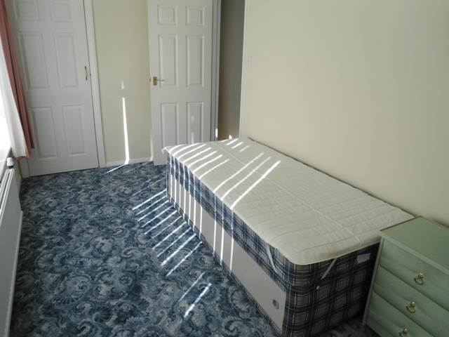 3 bed flat to rent in Hamlet Drive, Colchester, CO4  - Property Image 5