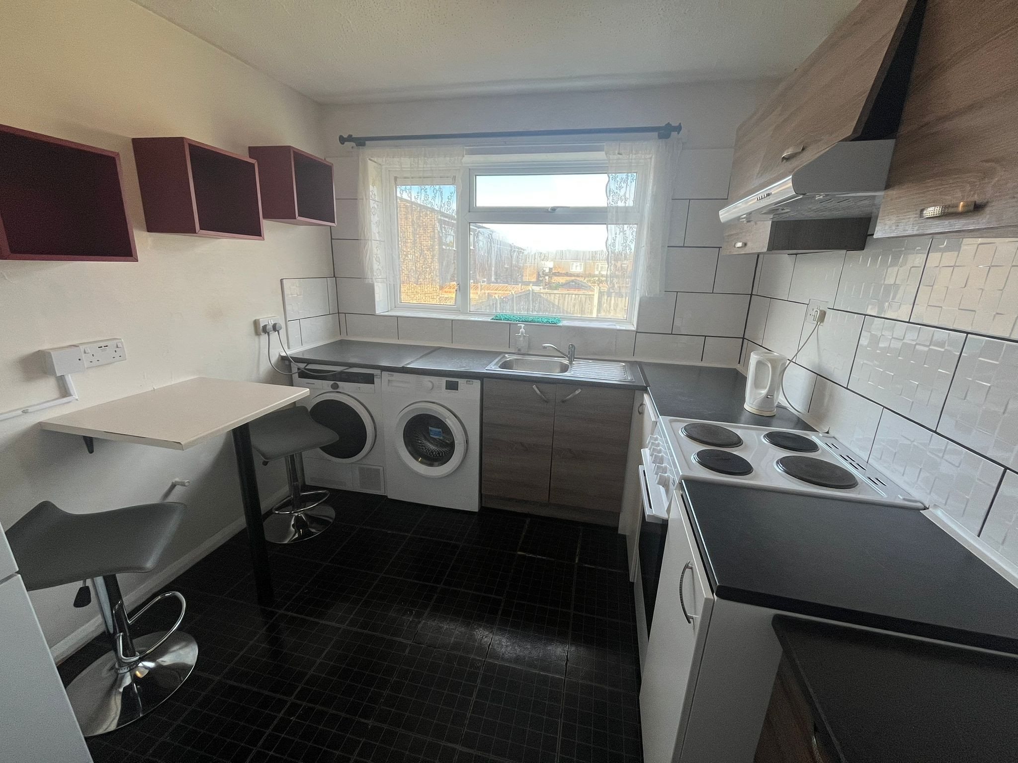 3 bed flat to rent in Hamlet Drive, Colchester, CO4  - Property Image 3