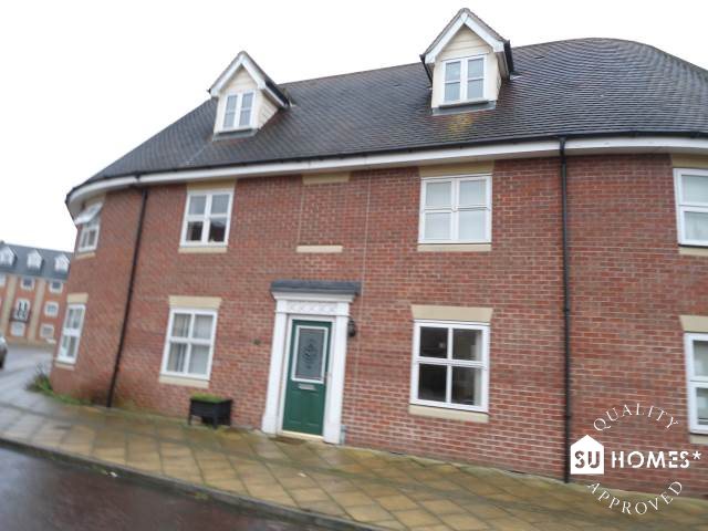 5 bed house to rent in Hatcher Crescent, Colchester, CO2  - Property Image 1