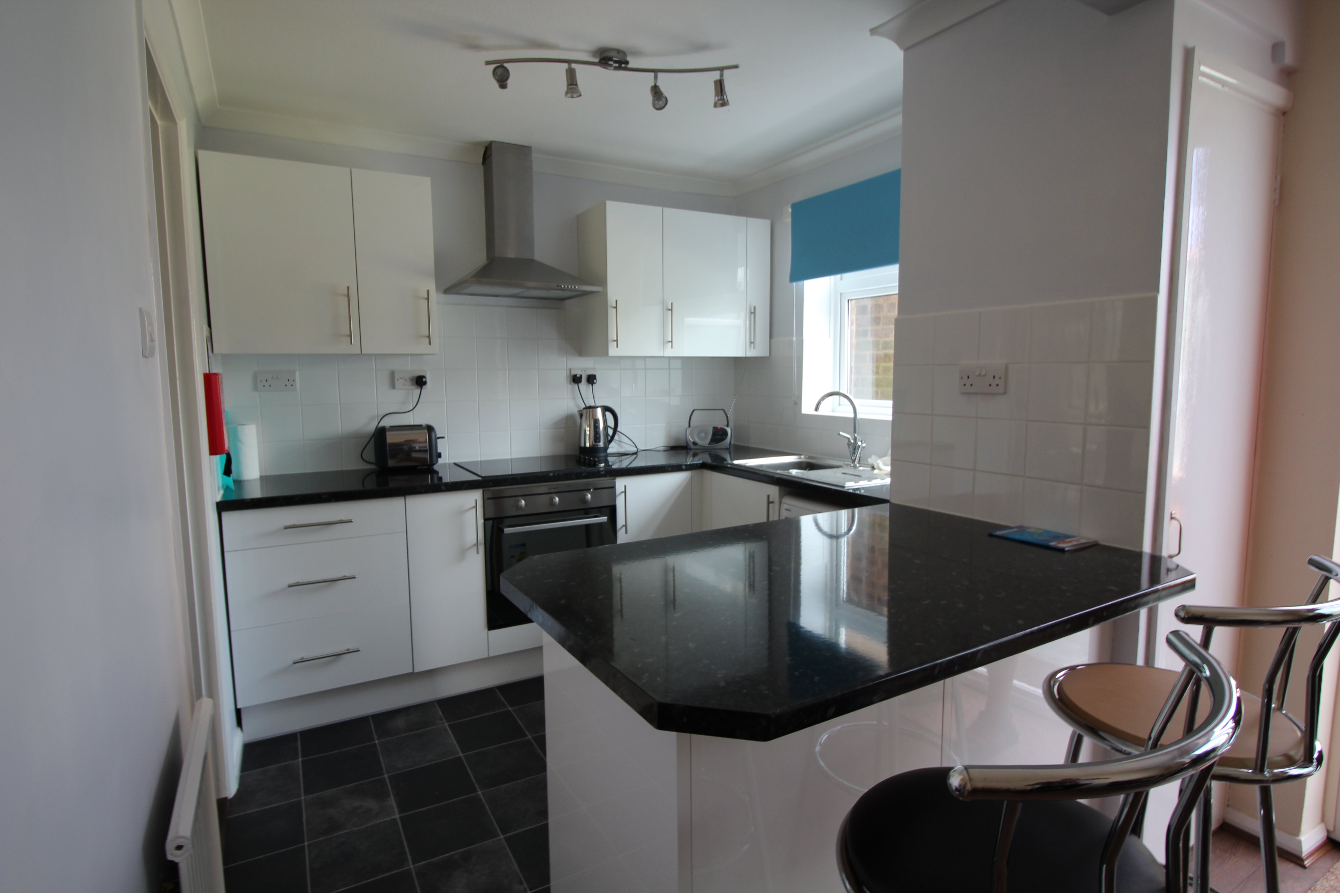 4 bed house to rent in Avon Way, Colchester, CO4 2