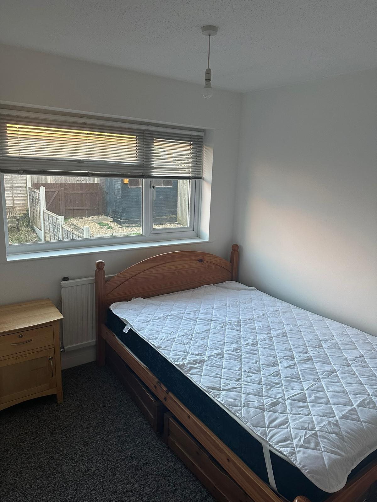 5 bed house to rent in St Andrews Avenue, Colchester, CO4 5