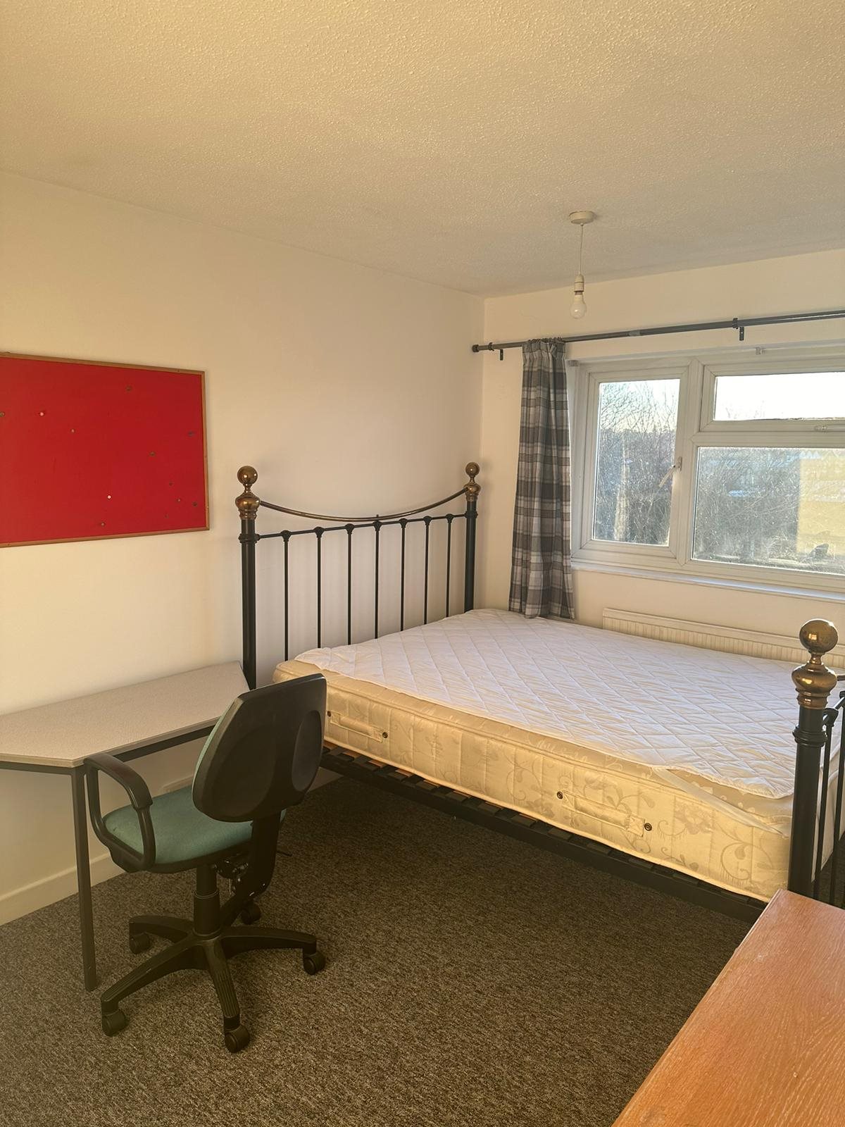 5 bed house to rent in St Andrews Avenue, Colchester, CO4 7