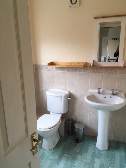 5 bed house to rent in Mascot Square, Hythe, CO4 3