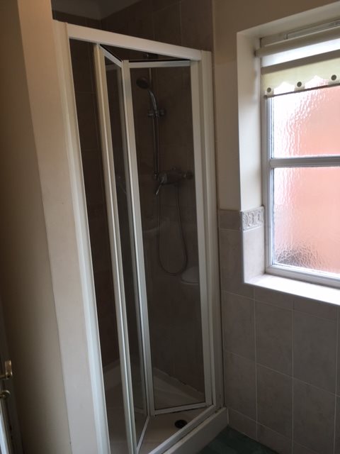 5 bed house to rent in Mascot Square, Hythe, CO4 5