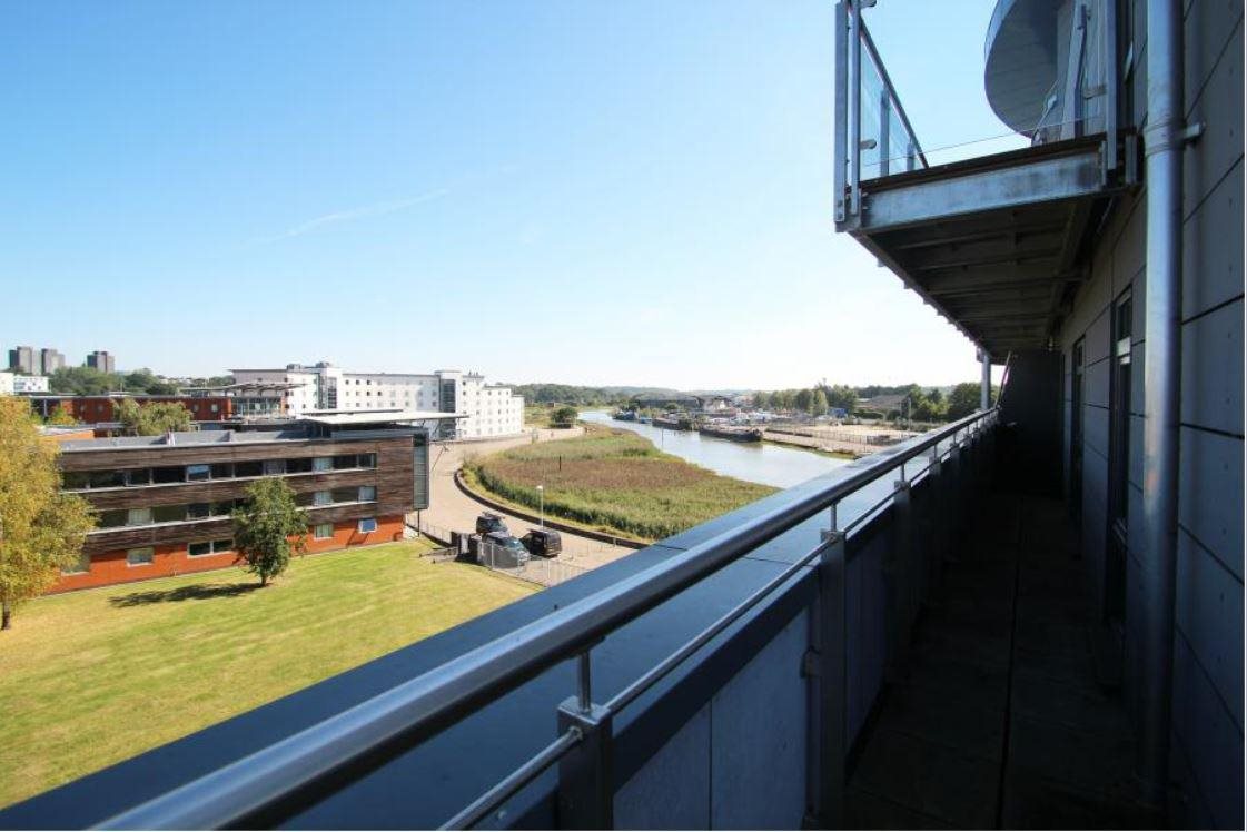 2 bed penthouse to rent in Ballantyne Drive, , CO2  - Property Image 7