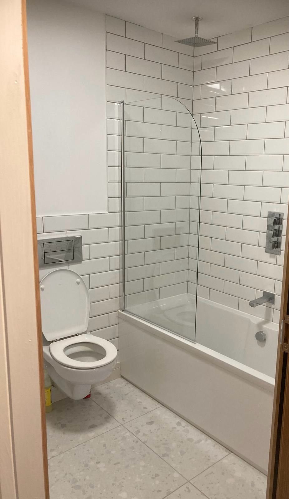 2 bed flat to rent in Heia Wharf, Hawkins Road , CO2 7
