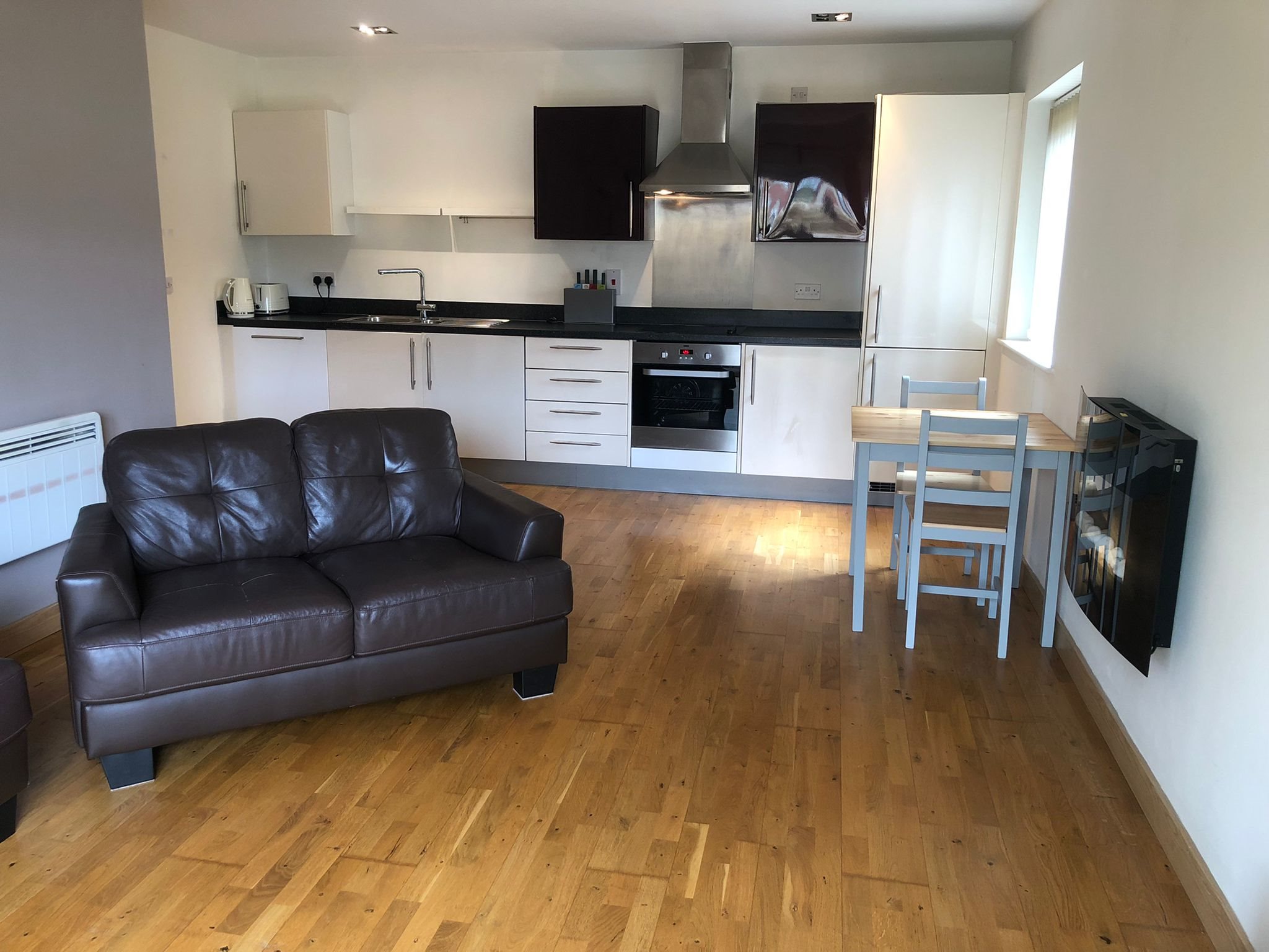 2 bed flat to rent in Heia Wharf, Hawkins Road , CO2 3
