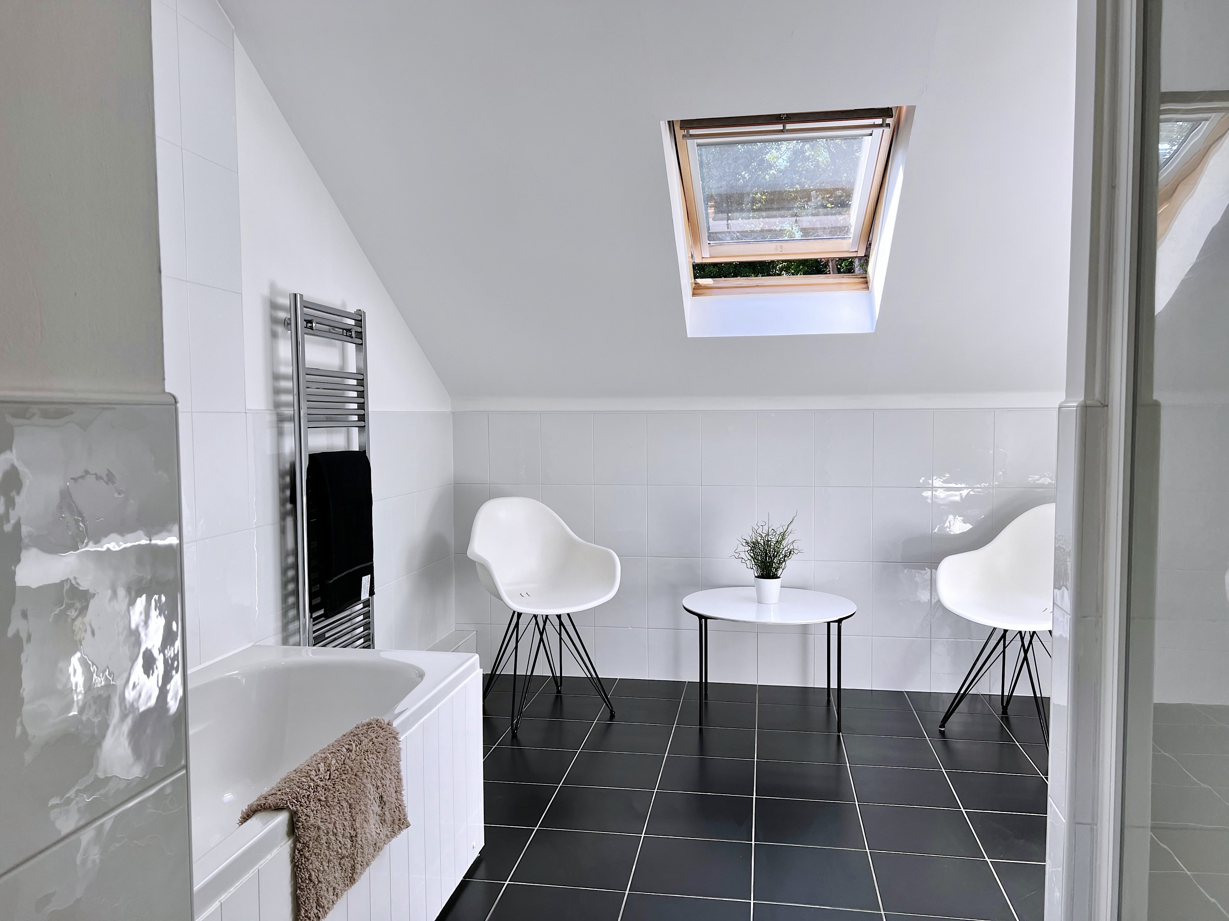 5 bed duplex to rent in Albany Gardens, , CO2 13