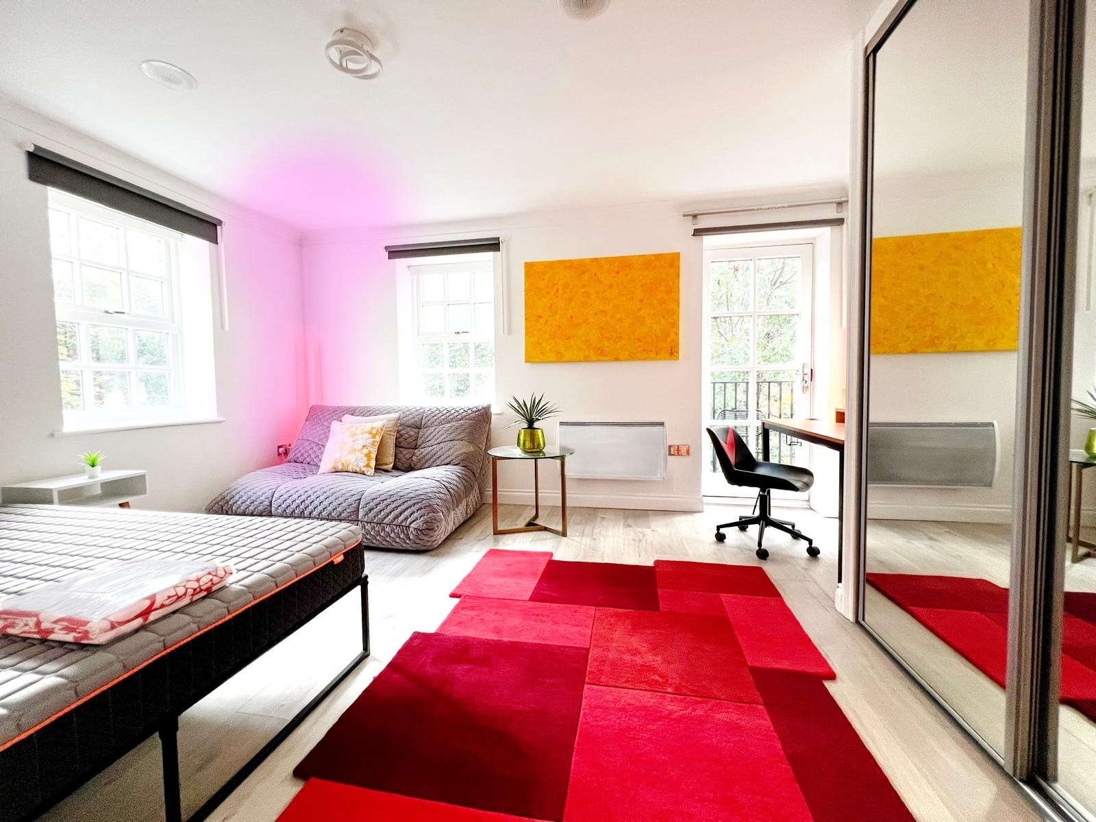 5 bed duplex to rent in Albany Gardens, , CO2  - Property Image 4