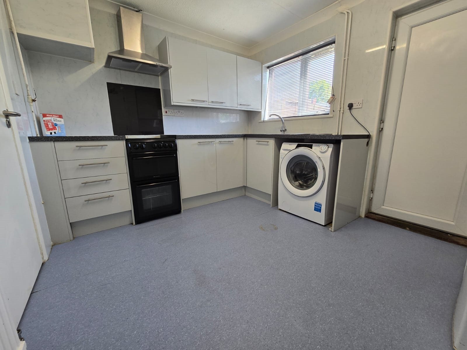 4 bed house to rent in Hawthorn Avenue, Colchester, CO4 1