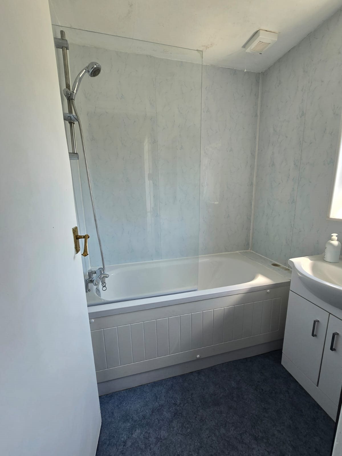 4 bed house to rent in Hawthorn Avenue, Colchester, CO4 8