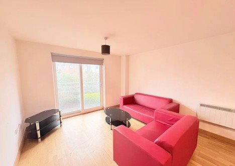 2 bed apartment to rent in Keel Point, Ship Wharf, CO2 1