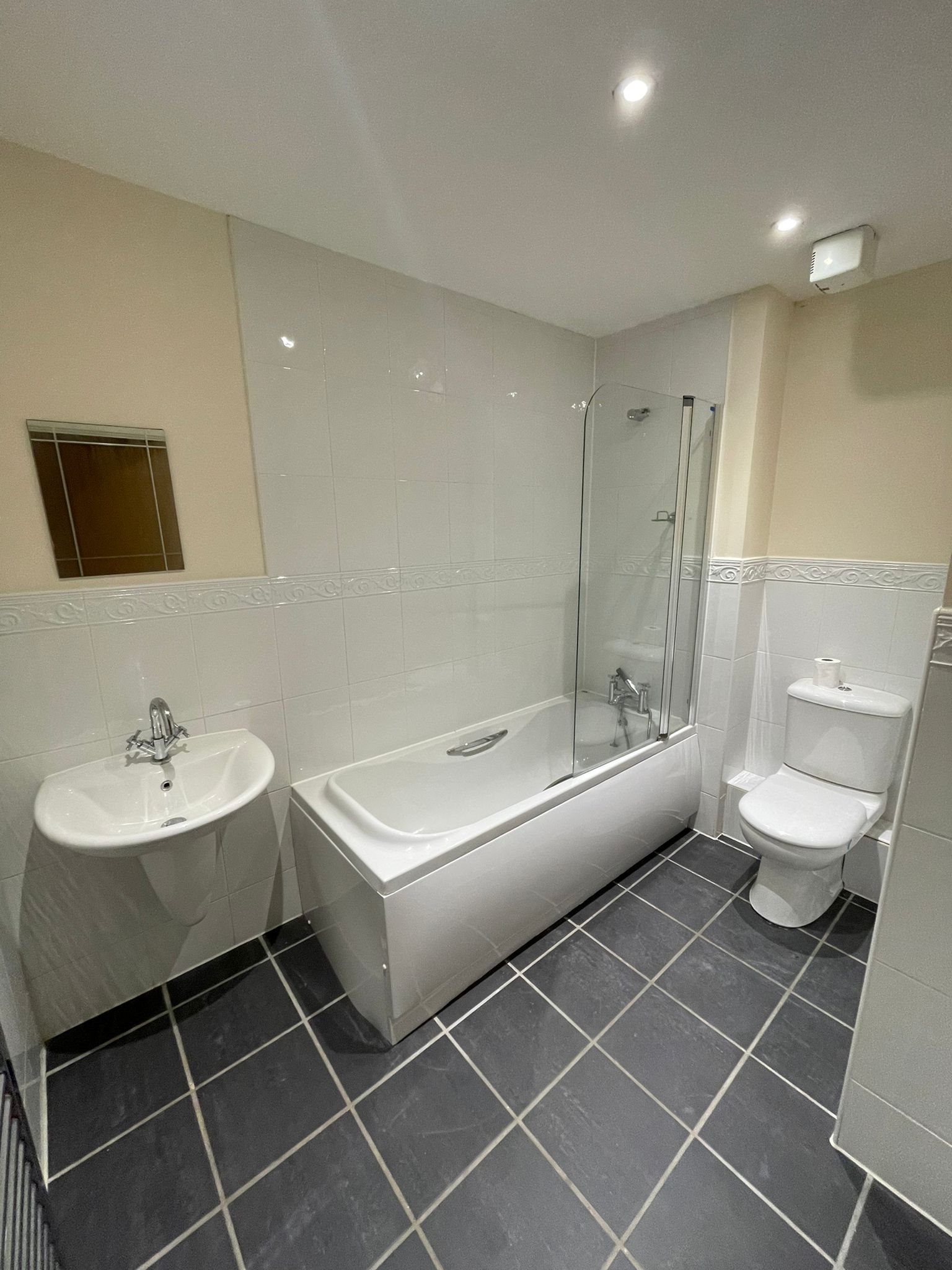 3 bed flat to rent in Ballantyne Drive, Hythe, CO2 7