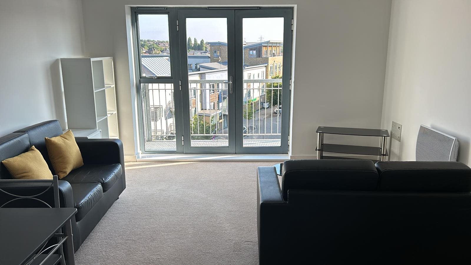 2 bed apartment to rent in Pier Wharf, Quayside Drive, CO2  - Property Image 3