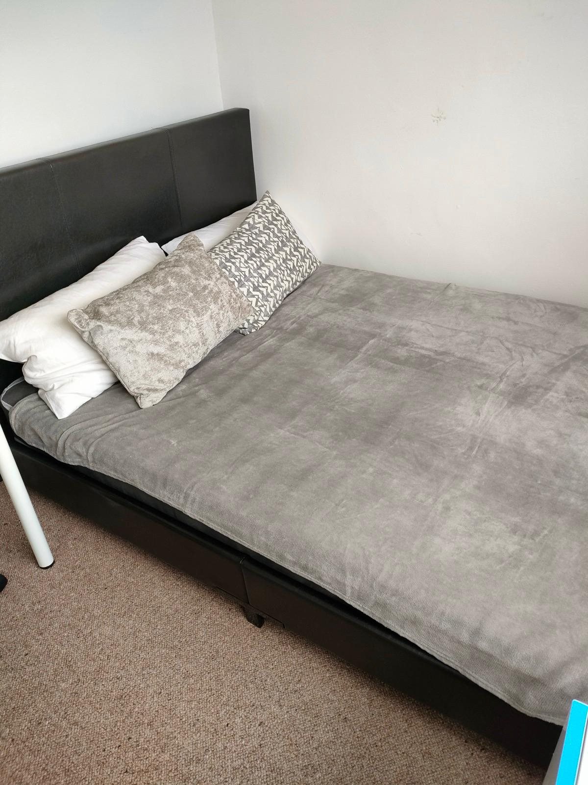 5 bed house to rent in Jessica Close, , CO4 7
