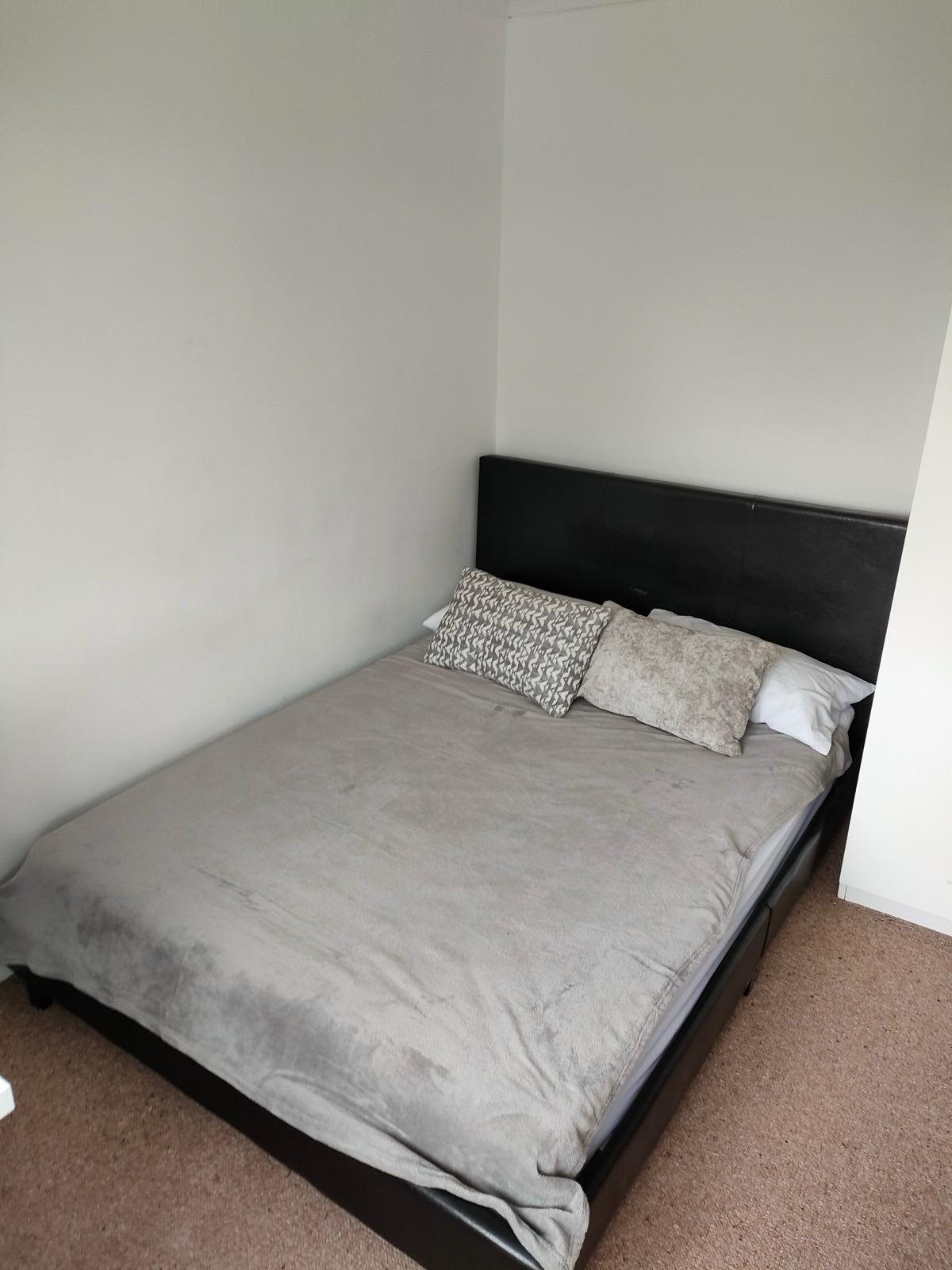 5 bed house to rent in Jessica Close, , CO4 9