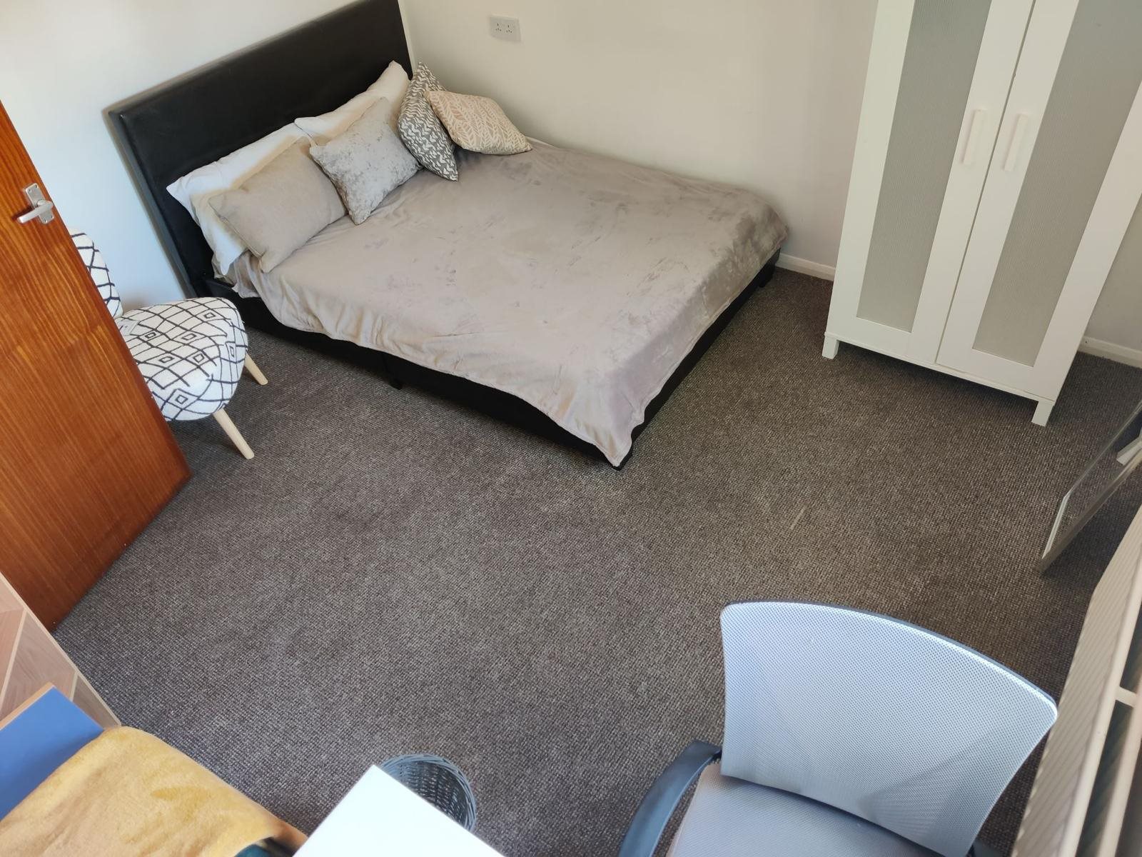 3 bed flat to rent in Hawthorn Avenue, , CO4