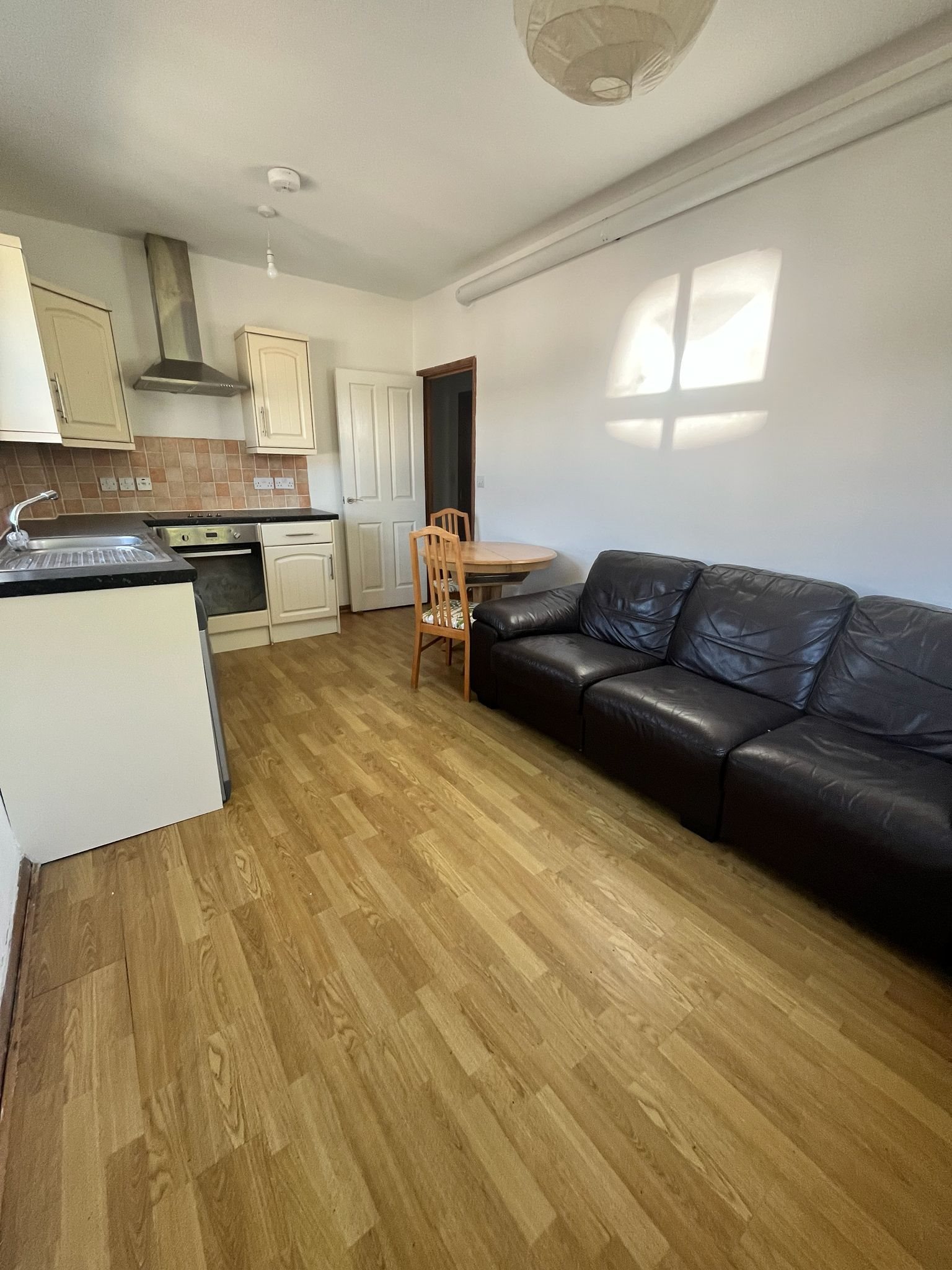 2 bed apartment to rent in Military Road, Colchester, CO1  - Property Image 3