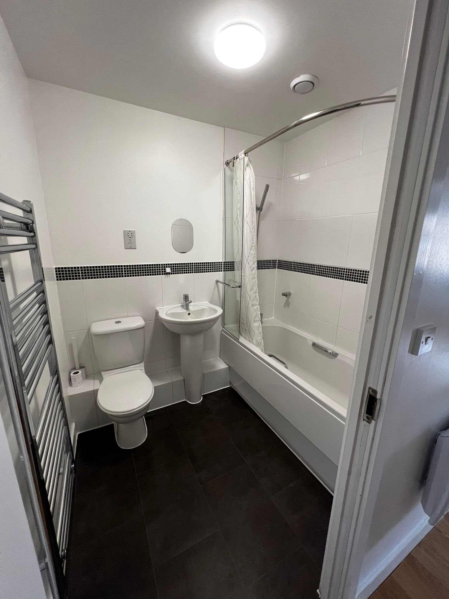 3 bed apartment to rent in Pier Wharf, , CO2 6