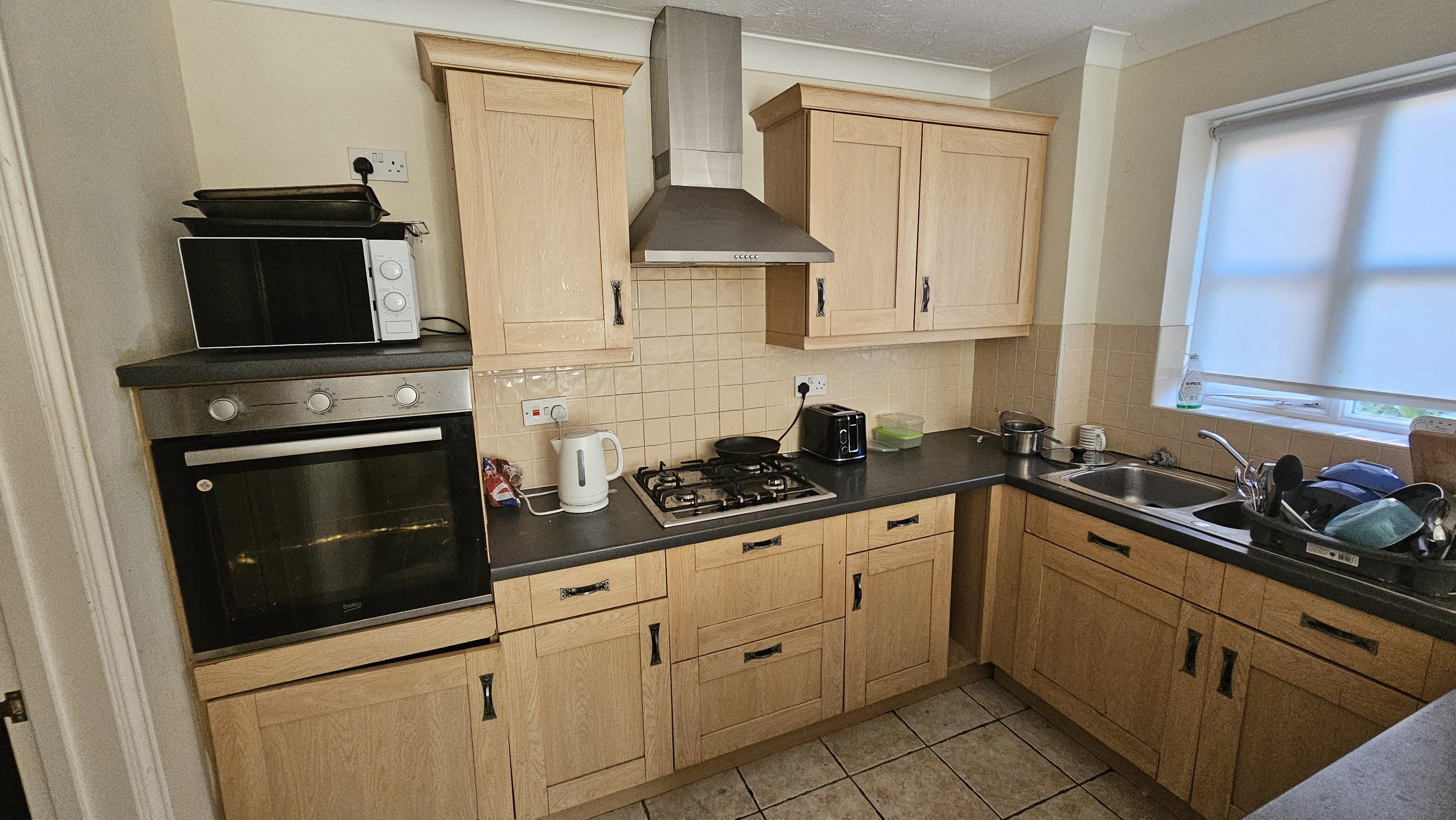 4 bed house to rent in Mascot Square, Colchester , CO4 2