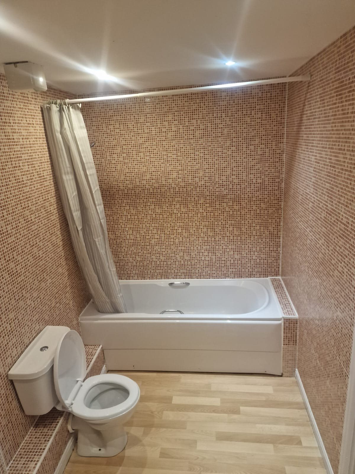 4 bed duplex to rent in Meachen Road, Hythe, CO2  - Property Image 4