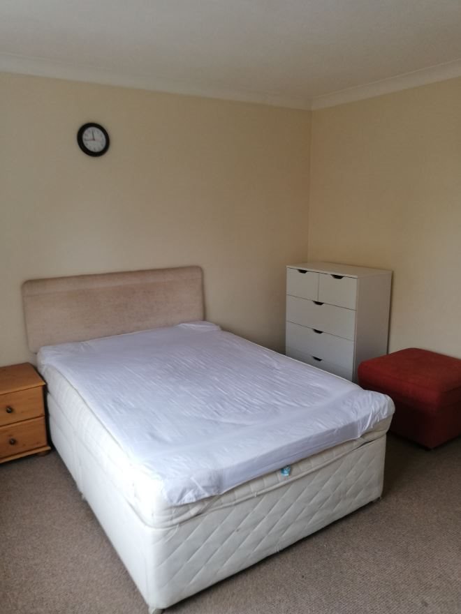 3 bed flat to rent in Redwood Court, Colchester, CO4  - Property Image 2