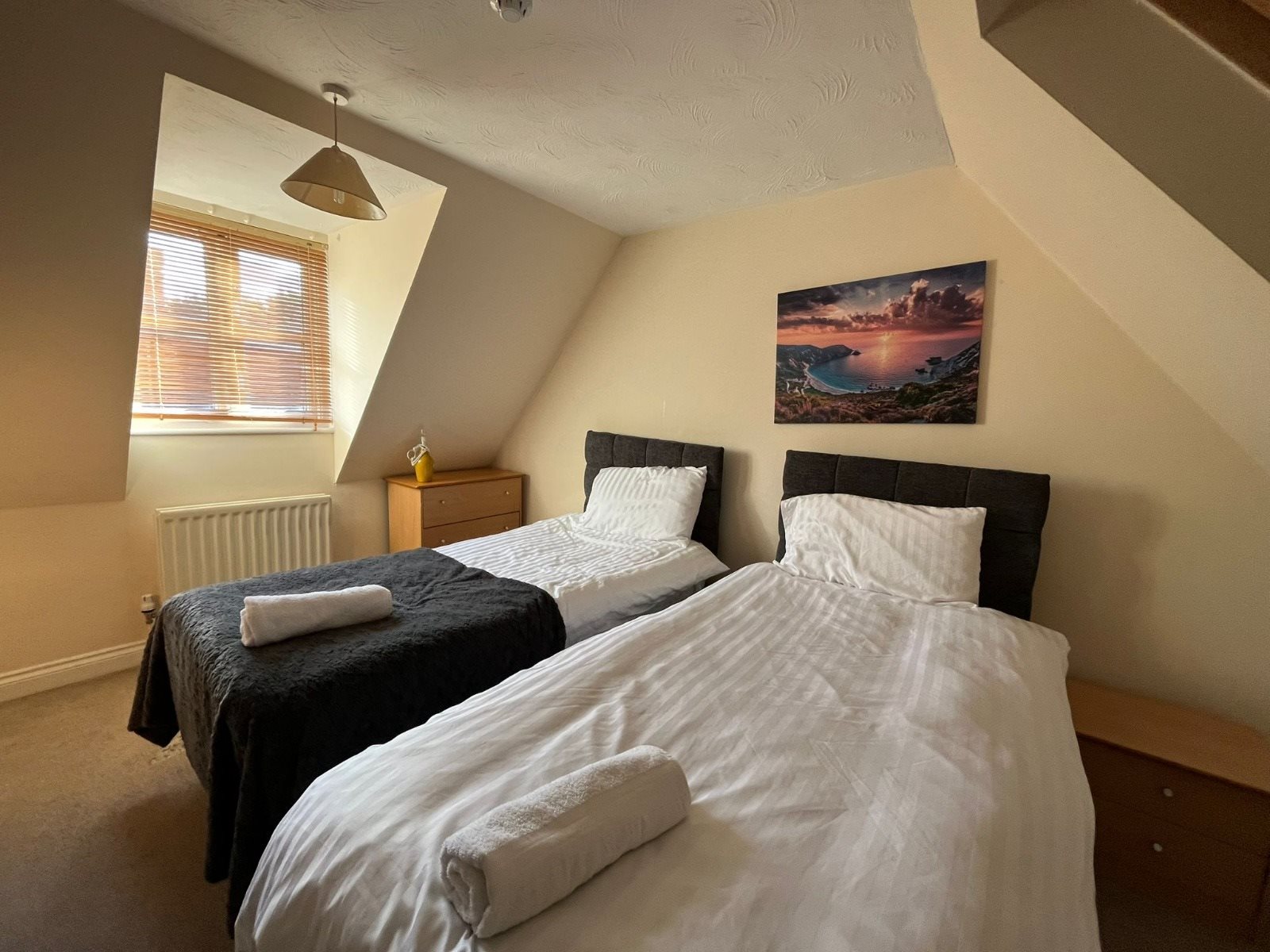 6 bed house to rent in Hatcher Crescent, , CO2  - Property Image 12