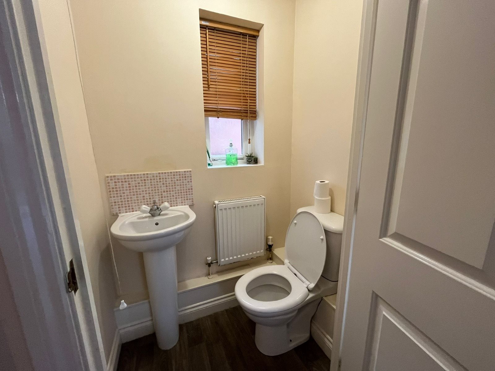 6 bed house to rent in Hatcher Crescent, , CO2 13