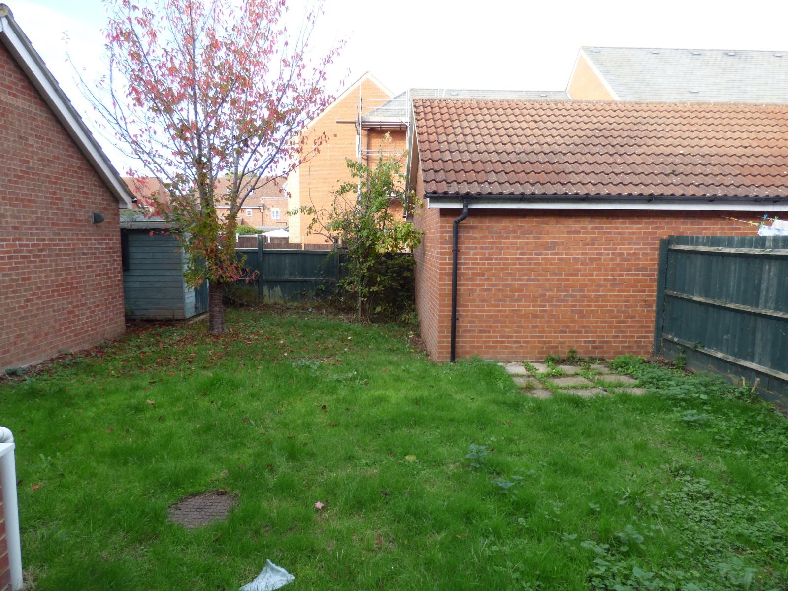 6 bed house to rent in Hatcher Crescent, , CO2  - Property Image 16