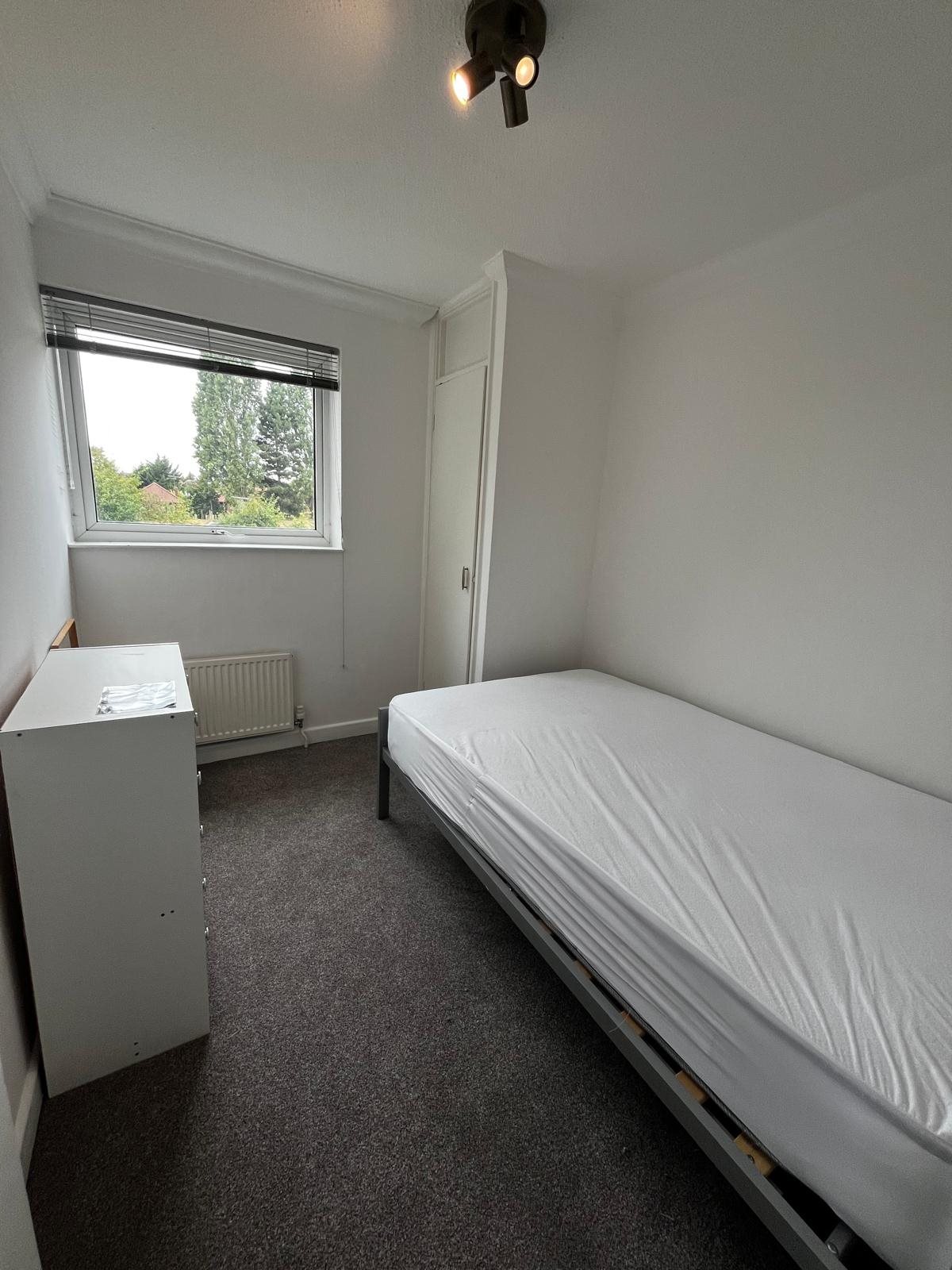 4 bed house to rent in Britten Close, Colchester, CO4 8