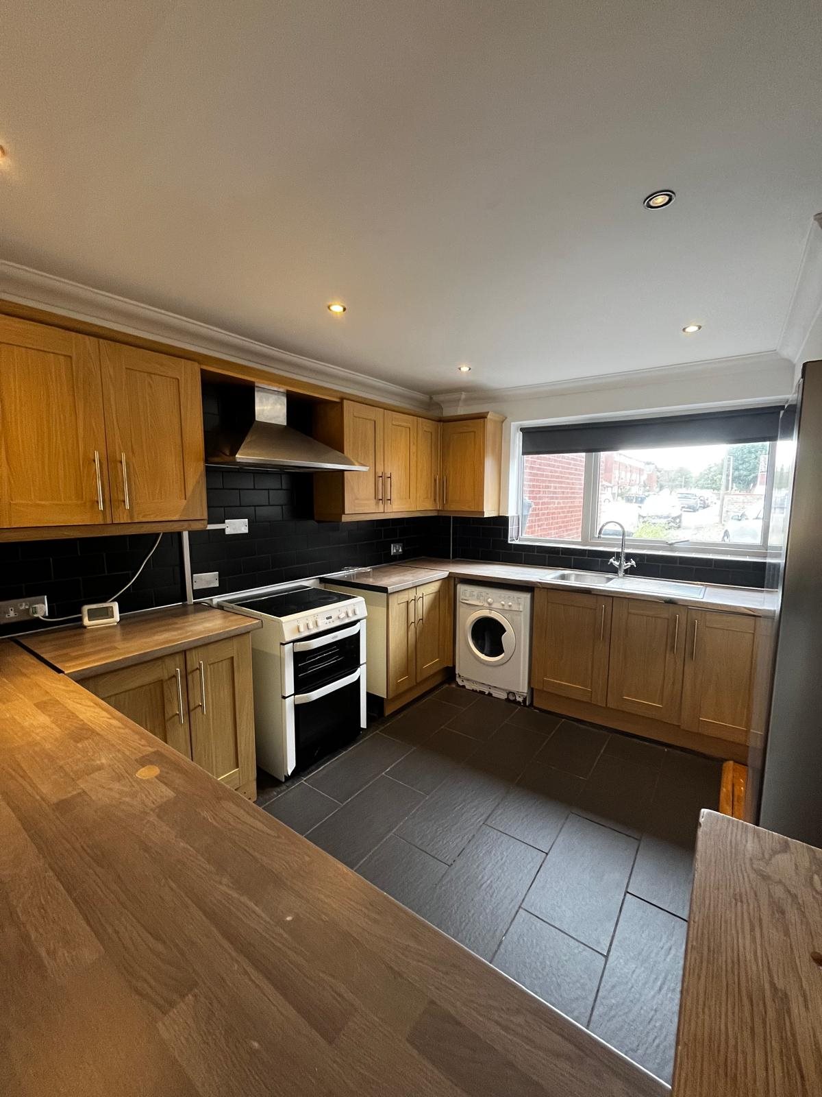 4 bed house to rent in Britten Close, Colchester, CO4 2