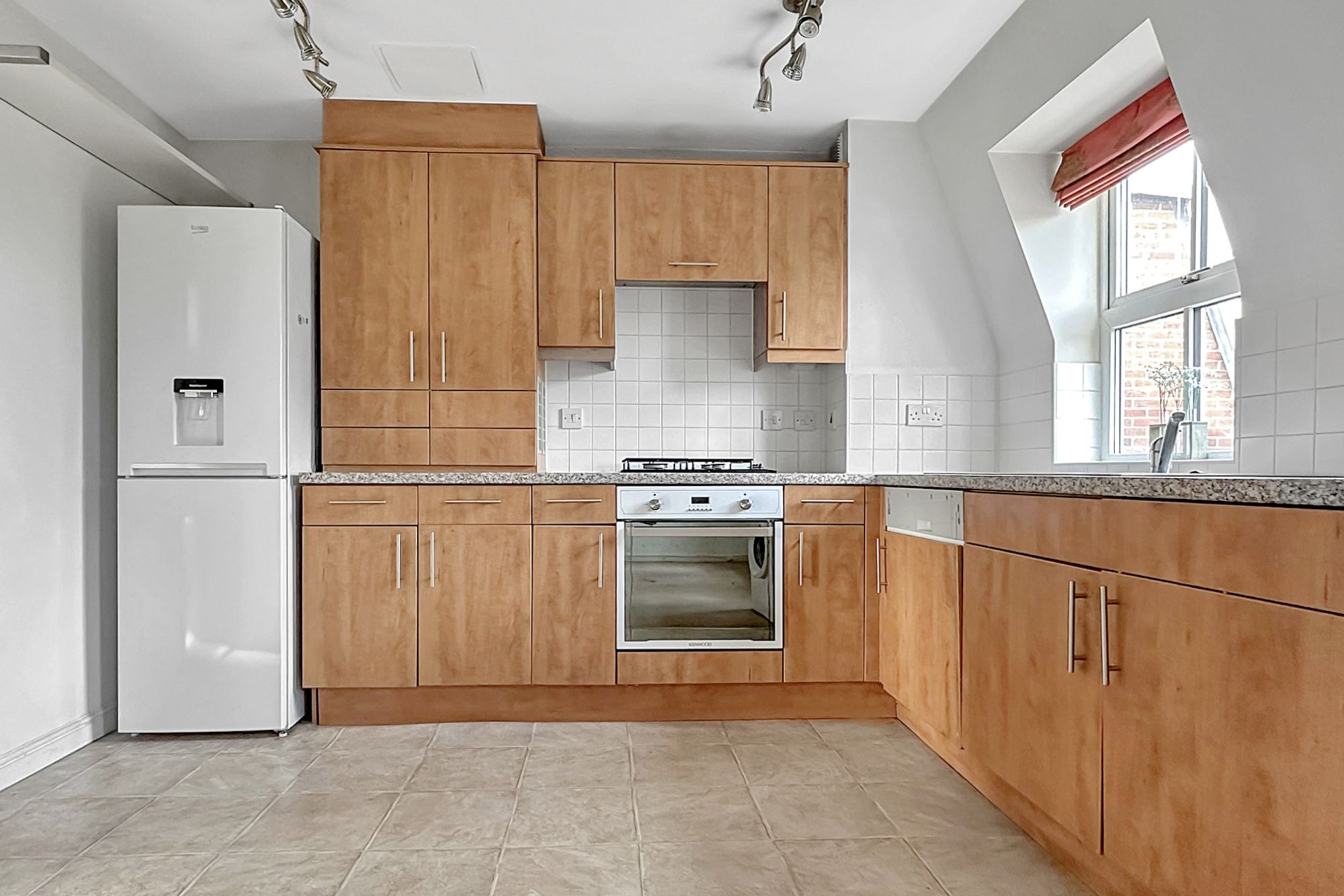 2 bed flat to rent in London Road, Gloucester, GL1 2