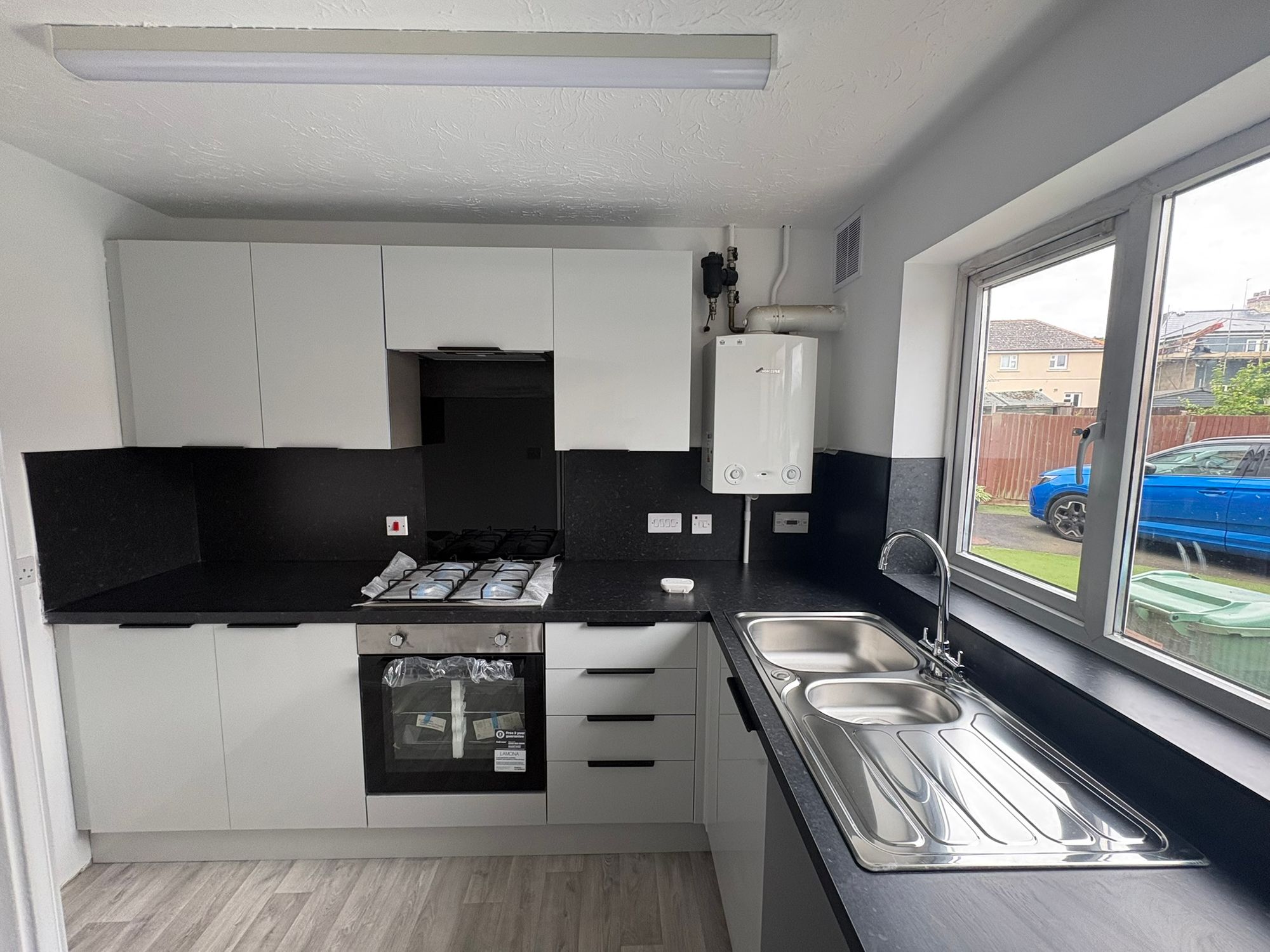 2 bed terraced house to rent in Barnfields, Gloucester, GL4