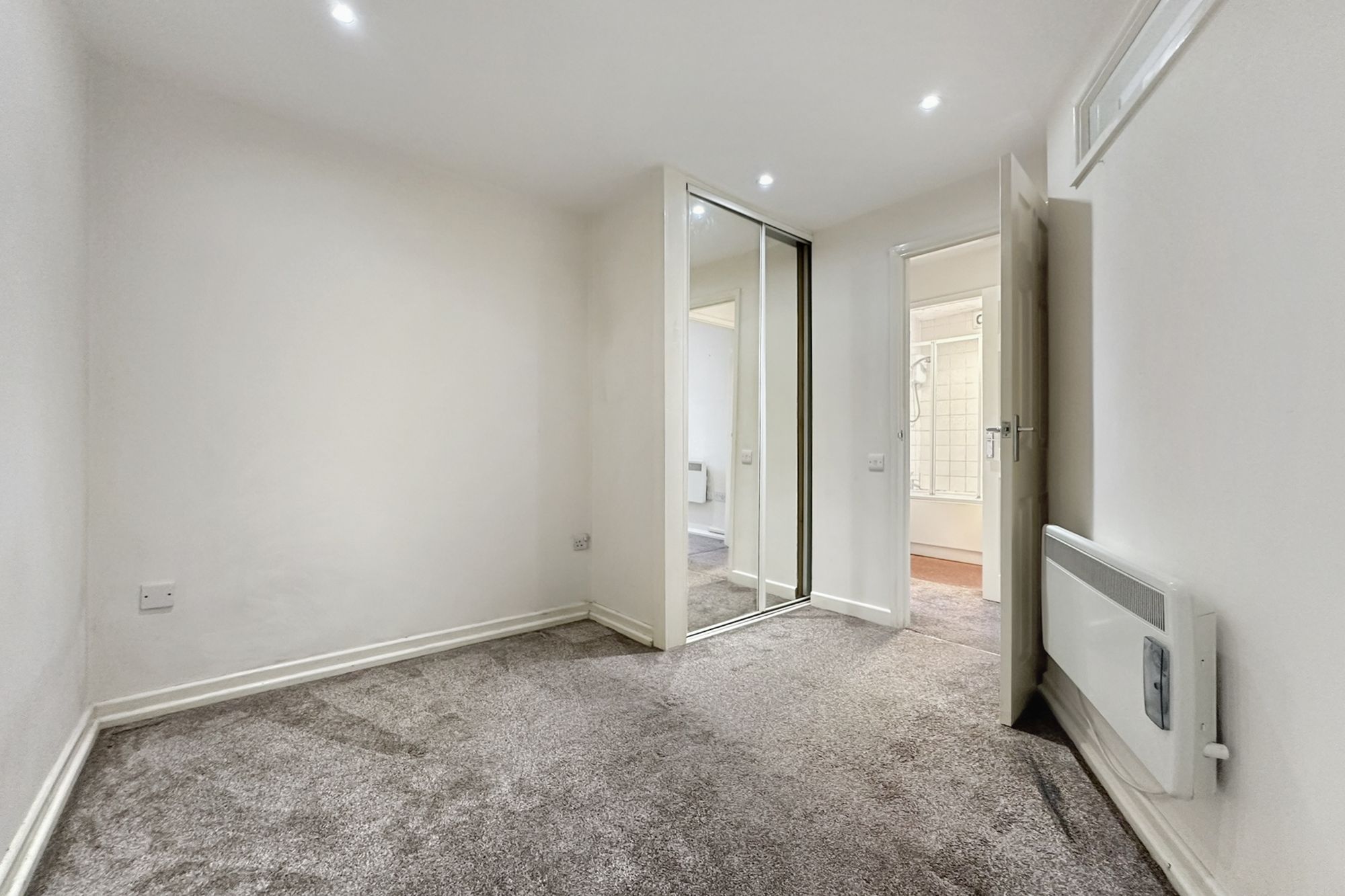 1 bed maisonette to rent in Alders Green, Longlevens, Gloucester, GL2 3