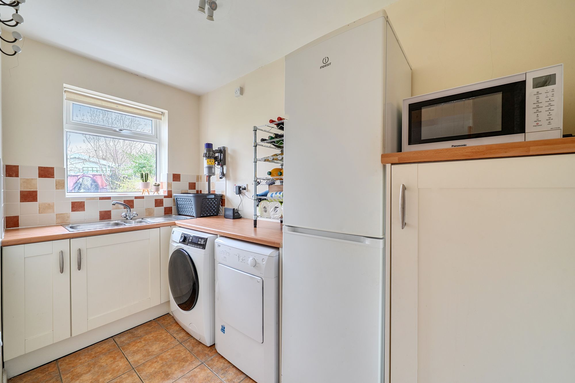 4 bed detached house for sale in Queensmead, Bredon, GL20  - Property Image 9