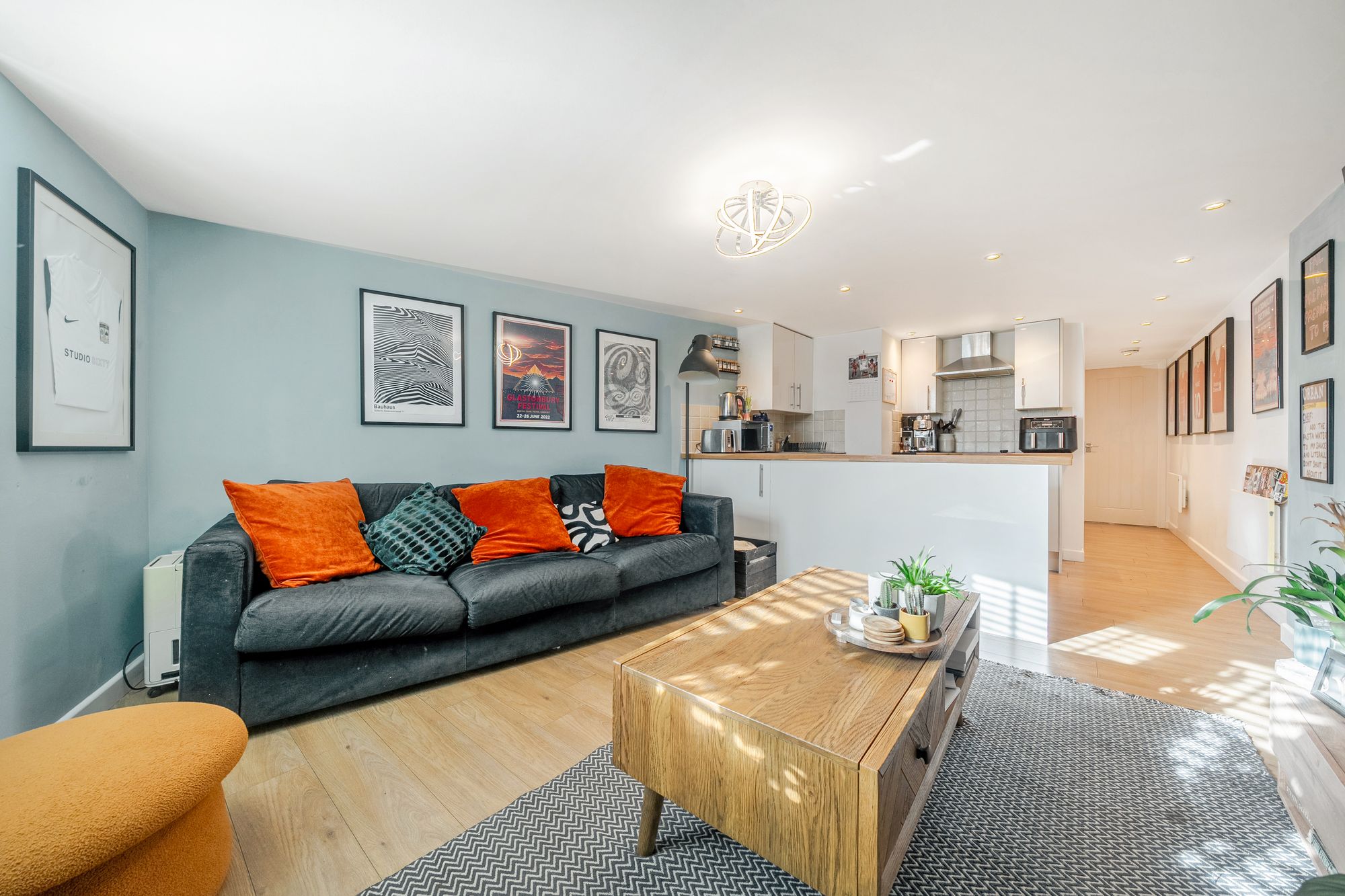 1 bed flat for sale in Oldbury Road, Tewkesbury, GL20  - Property Image 2