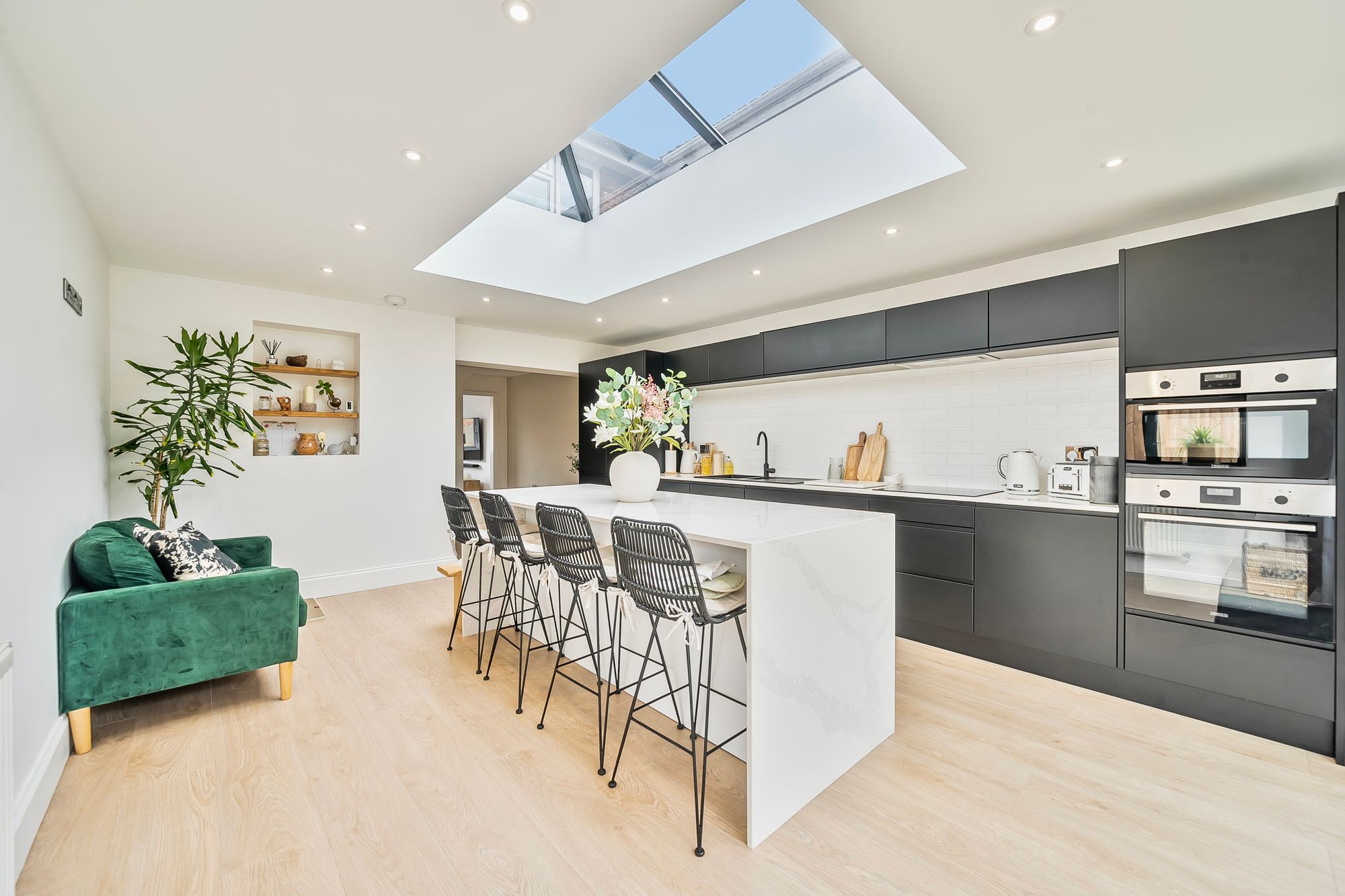 3 bed semi-detached house for sale in Stanton Road, Mitton, GL20 - Property Image 1