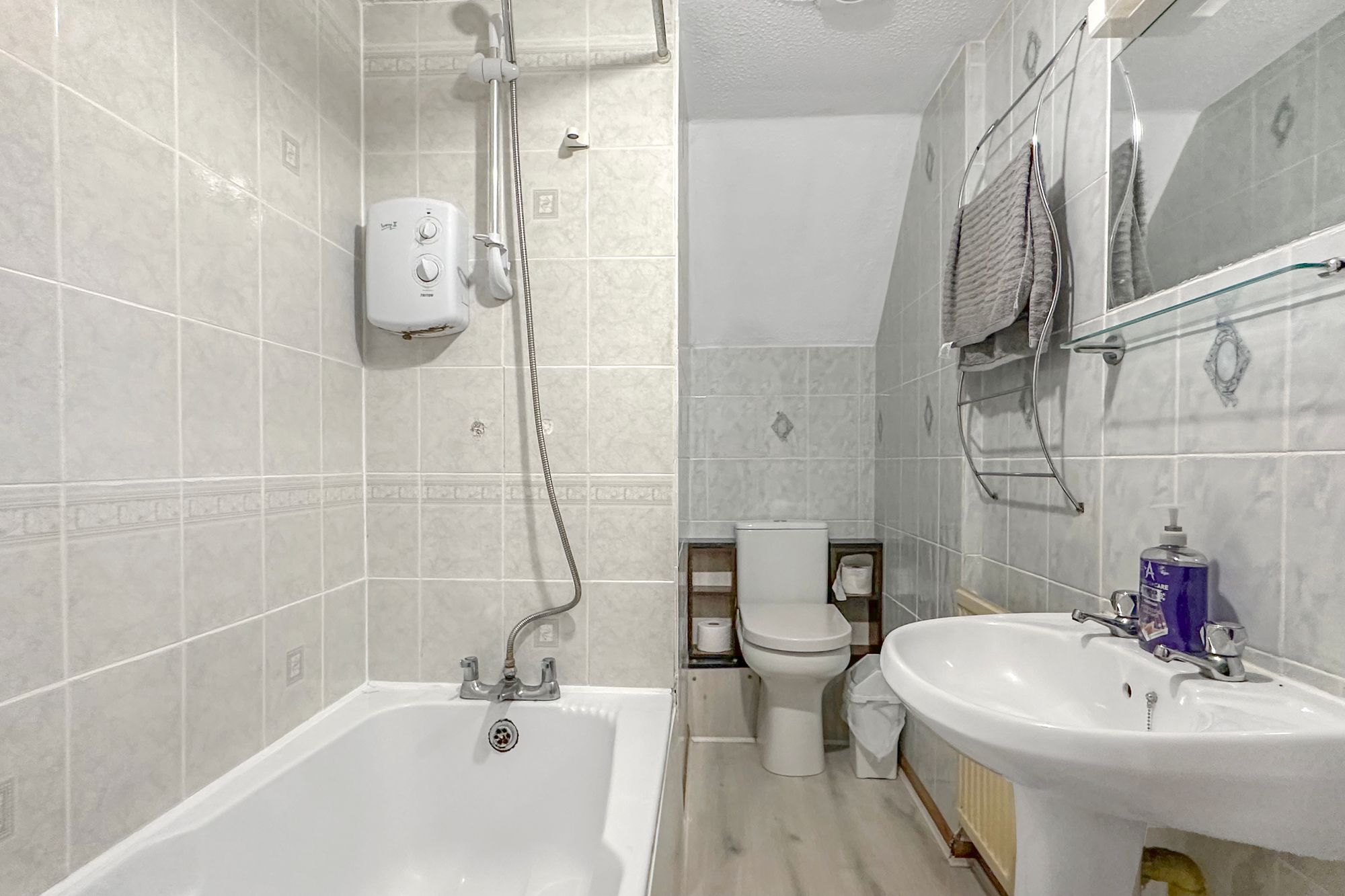 3 bed terraced house for sale in The Highgrove, Bishops Cleeve, GL52  - Property Image 10