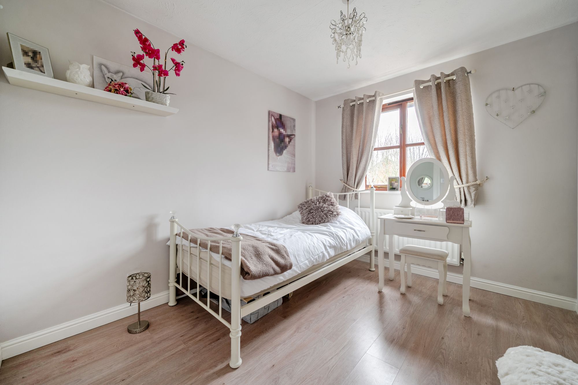 4 bed detached house for sale in Courtney Close, Stonehills, Tewkesbury, GL20  - Property Image 14