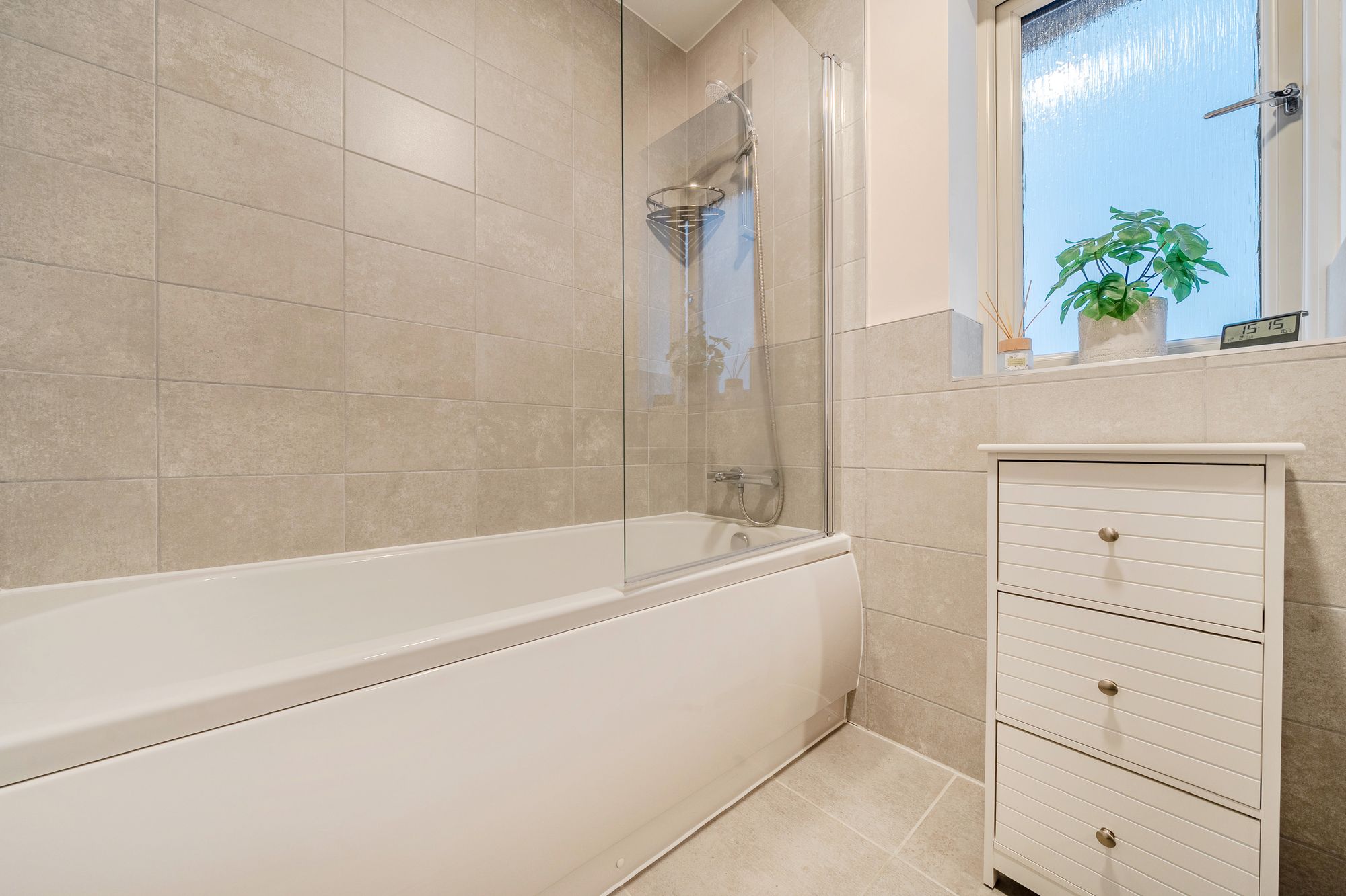 3 bed detached house for sale in Bluebell Road, Walton Cardiff, GL20 15