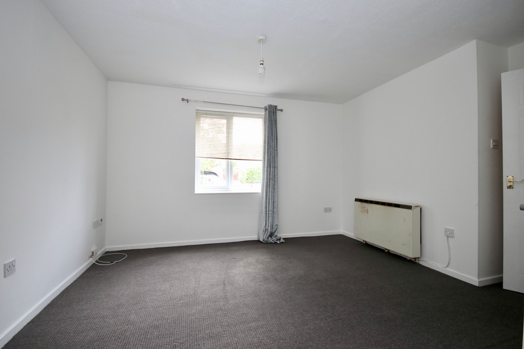 1 bed ground floor flat to rent in Overbury Road, Gloucester, GL1  - Property Image 3