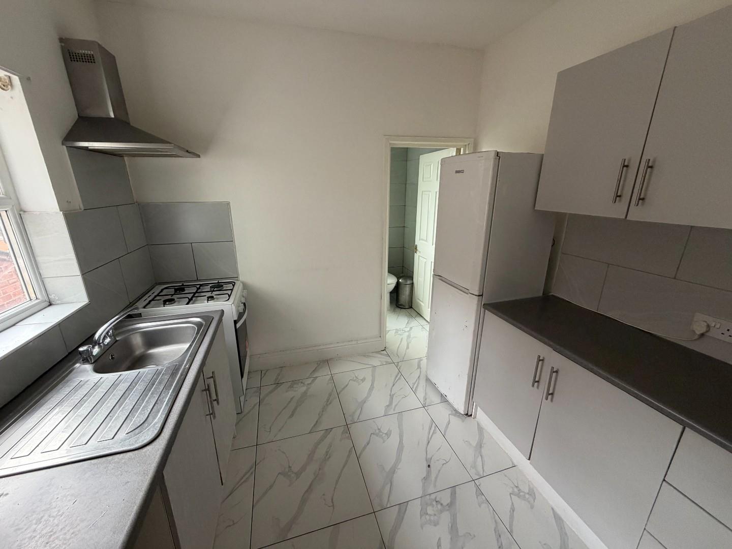 2 bed house to rent in Foleshill Road, Coventry 1