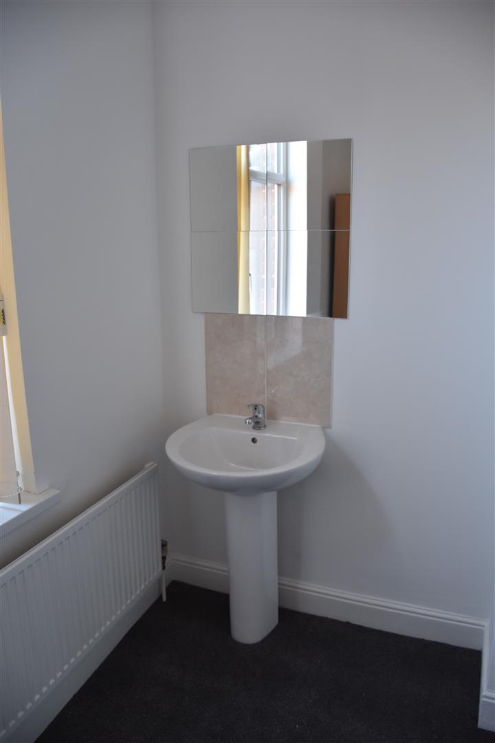 6 bed house share to rent in Minster Road, Coventry 2
