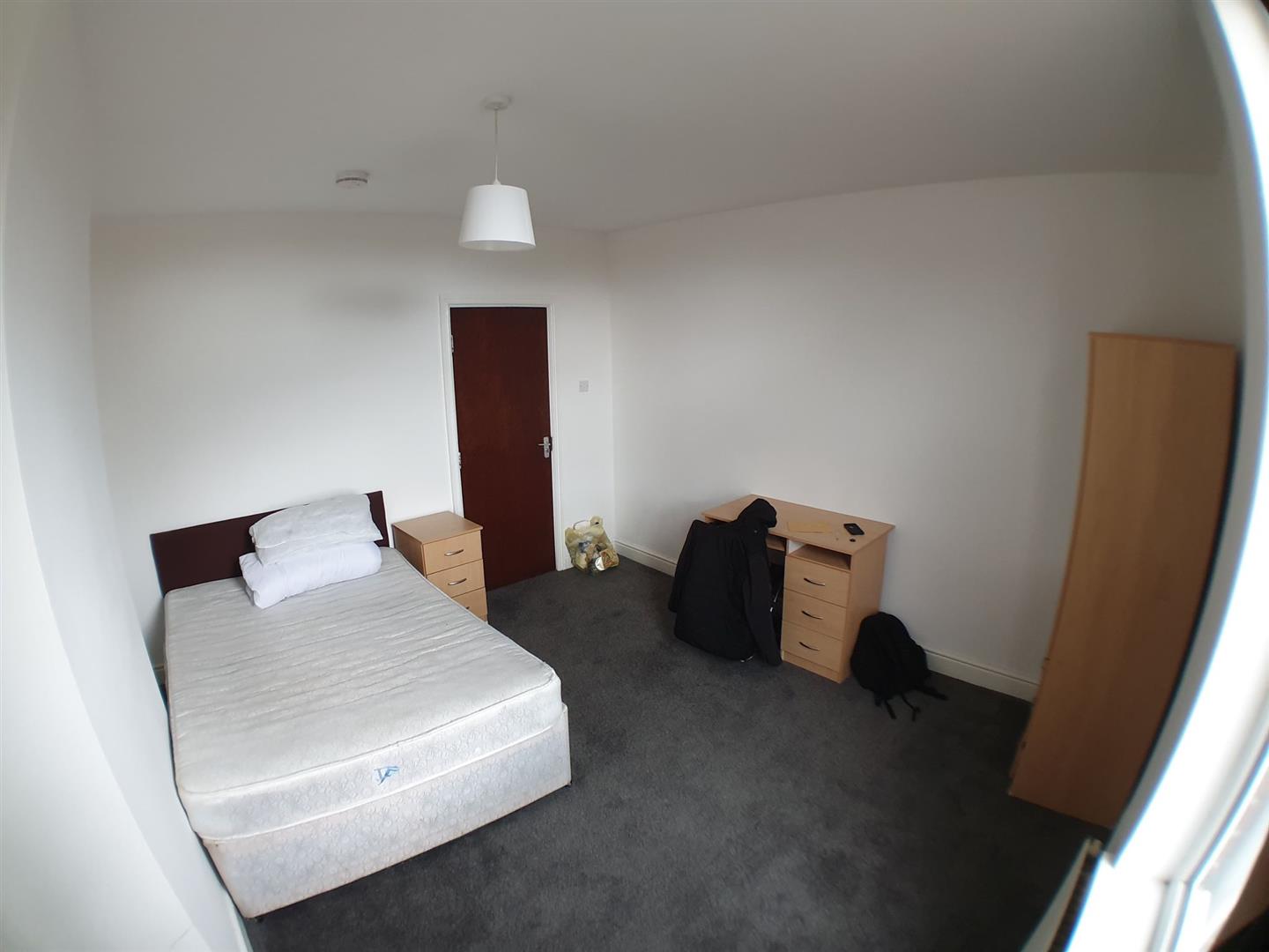 6 bed house share to rent in Minster Road, Coventry 1