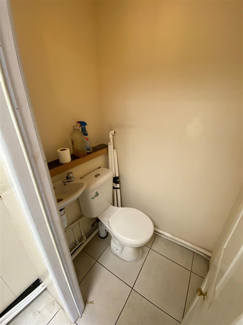 Retail property (high street) to rent in Foleshill Road, Coventry - Property Image 8